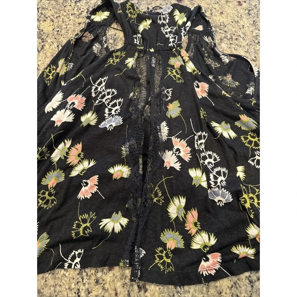 Free People Shirt Womens XS Black Floral Tank Top Flowy Boho Open Back Lace